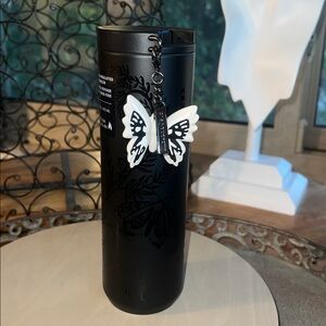 🖤NWT🦋Starbucks 2025 Halloween Matte Black Moth Butterfly Charm SS Bottle Tumbler